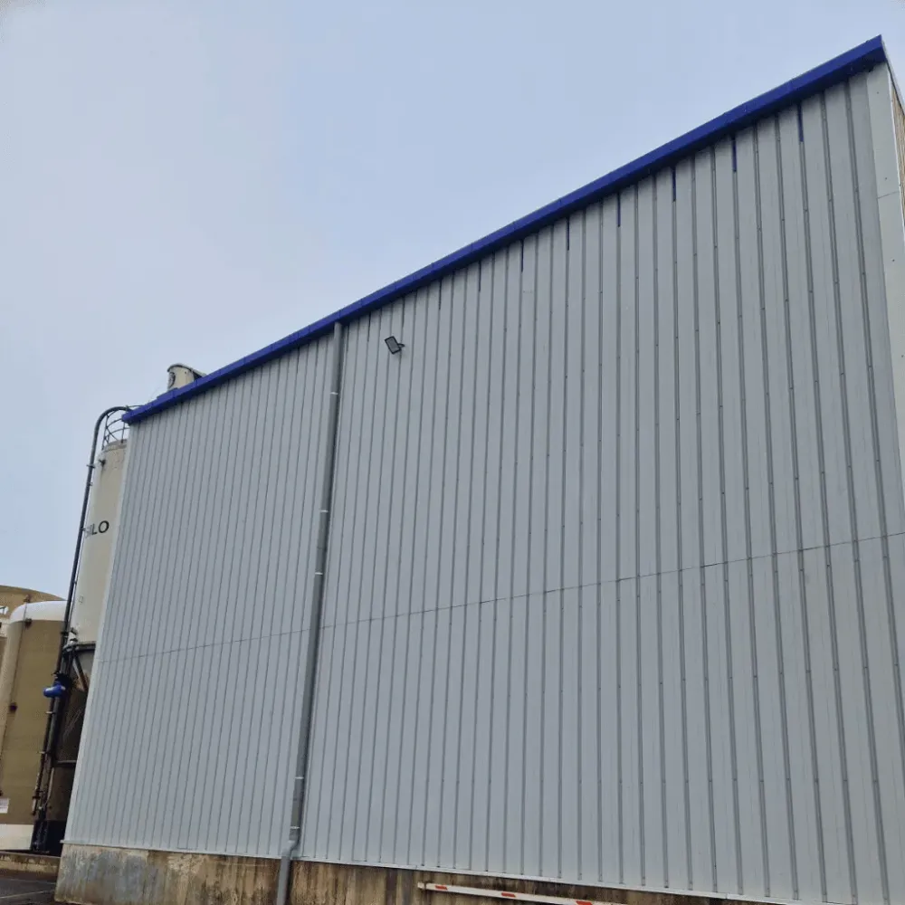 COUVERTURE-Installation-et-renovation-de-toitures-en-tuiles-ardoises-zinc-et-bac-acier.-1